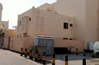 تاون هاوس - 5 غرف نوم - 3 حمامات للايجار في الحد - المحرق