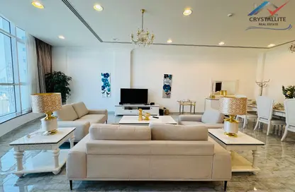 Apartment - 2 Bedrooms - 3 Bathrooms for rent in Seef - Capital Governorate