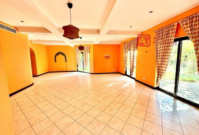 964499 - Property Image 2