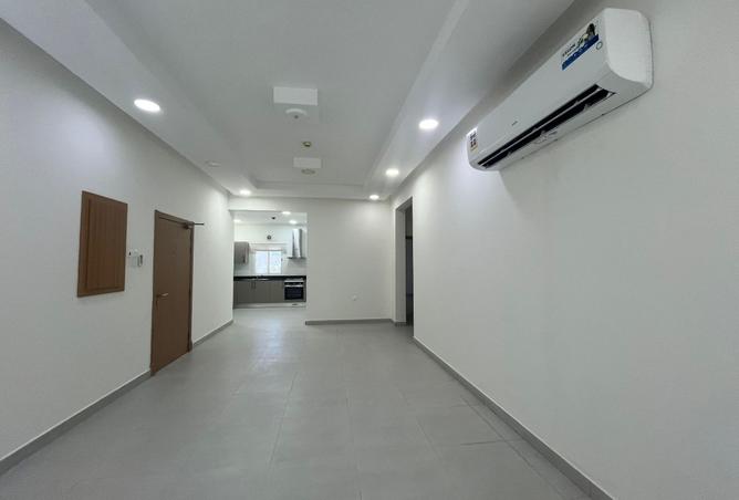 963289 - Property Image 2