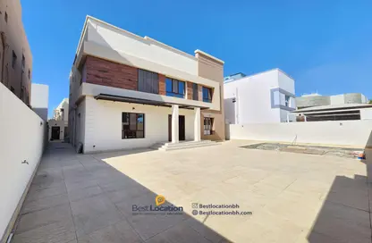 Villa - 3 Bedrooms - 5 Bathrooms for sale in Sanad - Central Governorate