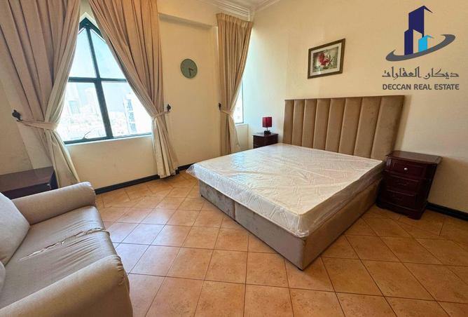 988586 - Property Image 2