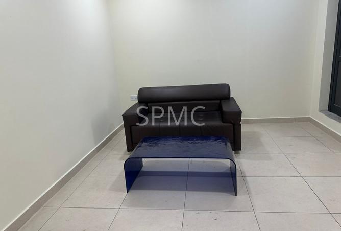 957933 - Property Image 3