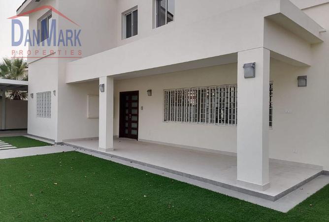 985834 - Property Image 2