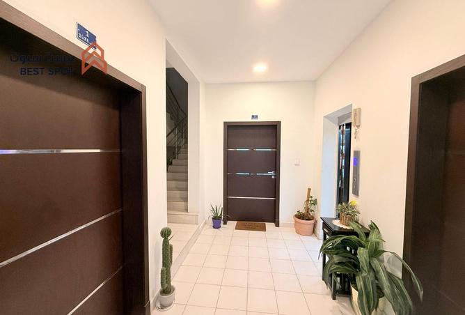 980013 - Property Image 2