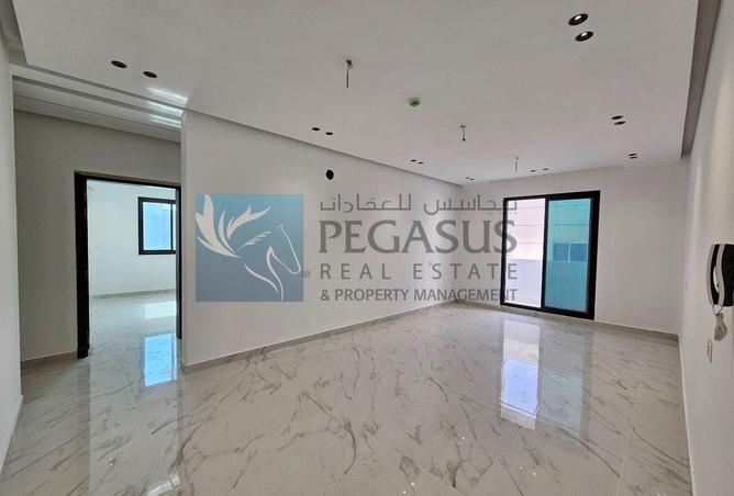 985831 - Property Main Image