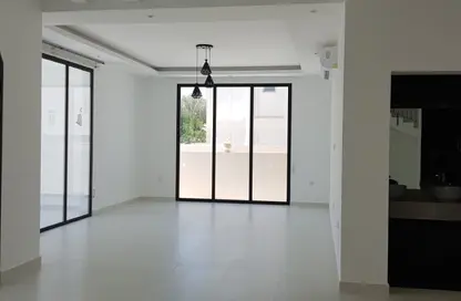 Villa - 4 Bedrooms - 4 Bathrooms for rent in Janabiya - Northern Governorate