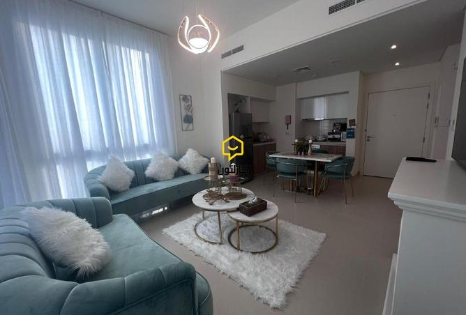 975358 - Property Image 2