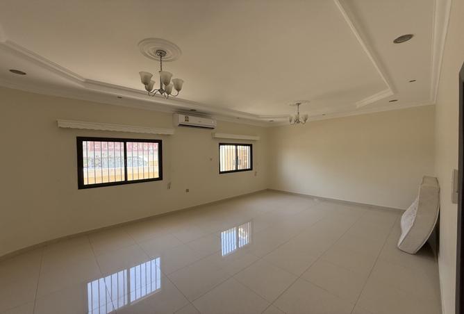 984256 - Property Image 3