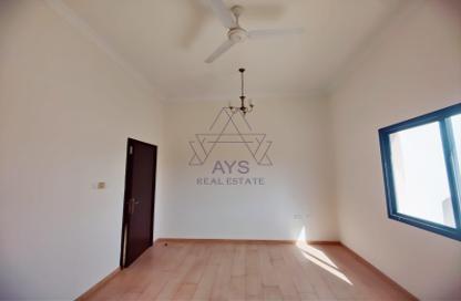Apartment - 3 Bedrooms - 2 Bathrooms for rent in Busaiteen - Muharraq Governorate