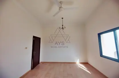 Apartment - 3 Bedrooms - 2 Bathrooms for rent in Busaiteen - Muharraq Governorate