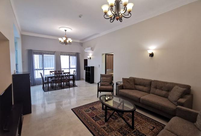 977293 - Property Image 2