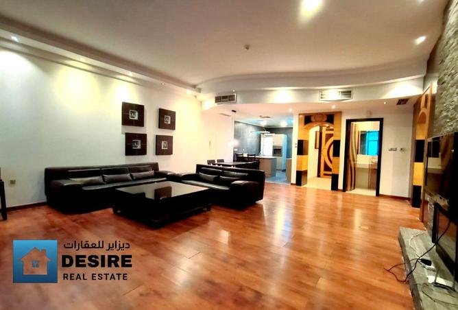 974532 - Property Image 2