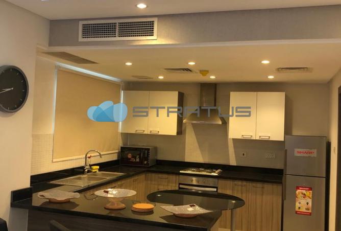 932835 - Property Image 3