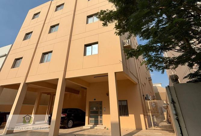 899747 - Property Image 2