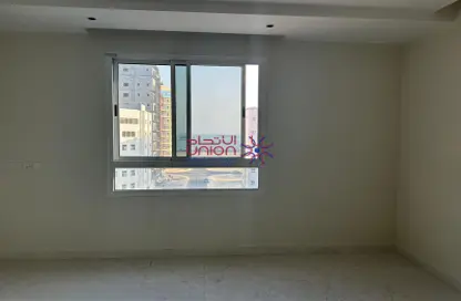 Empty Room image for: Apartment - 3 Bedrooms - 2 Bathrooms for rent in Hidd - Muharraq Governorate, Image 1
