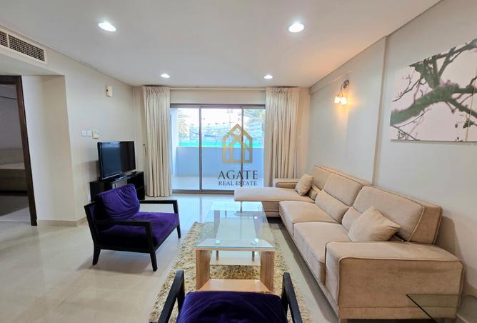 982130 - Property Image 2