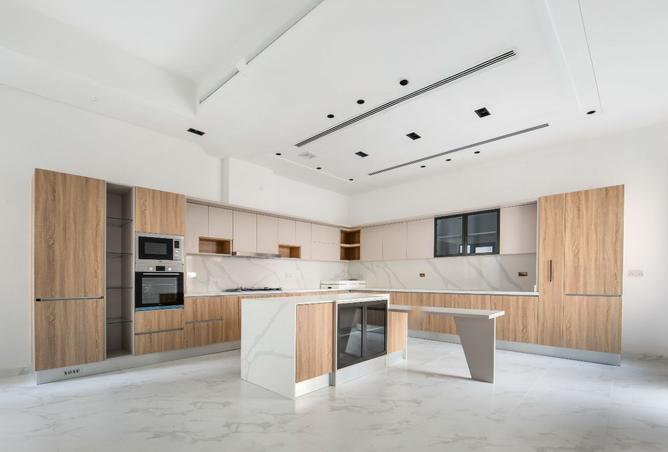 963807 - Property Image 3