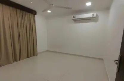 Empty Room image for: Apartment - 1 Bedroom - 1 Bathroom for rent in Arad - Muharraq Governorate, Image 1