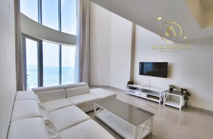 Living Room image for: Duplex - 1 Bedroom - 2 Bathrooms for rent in Al Juffair - Capital Governorate, Image 1