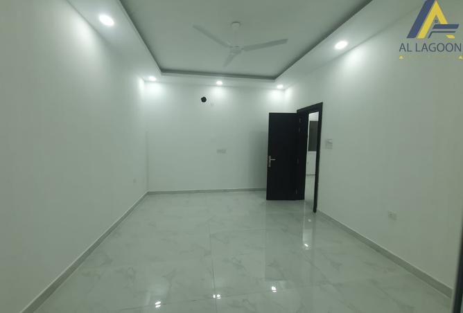 Apartment - 2 Bedrooms - 1 Bathroom for sale in Hidd - Muharraq Governorate