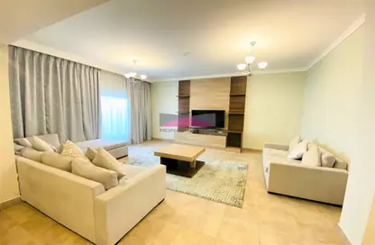 فيلا - 4 غرف نوم - 5 حمامات للايجار في الجفير - محافظة العاصمة