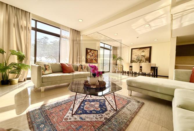 989971 - Property Image 3