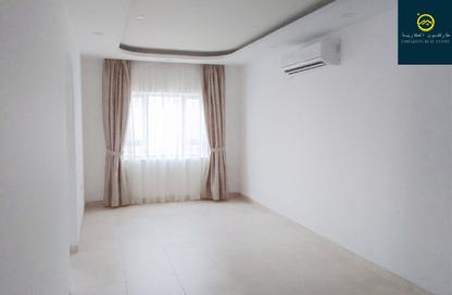 Apartment - 2 Bedrooms - 2 Bathrooms for rent in Hidd - Muharraq Governorate