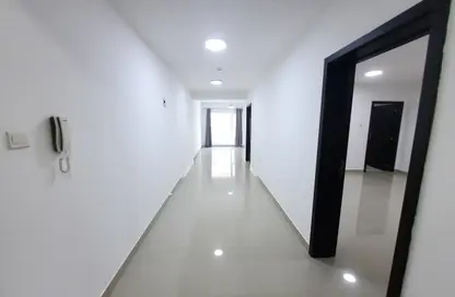 Apartment - 2 Bedrooms - 3 Bathrooms for rent in Hidd - Muharraq Governorate