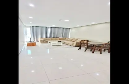 شقة - غرفة نوم - 2 حمامات للايجار في البسيتين - المحرق