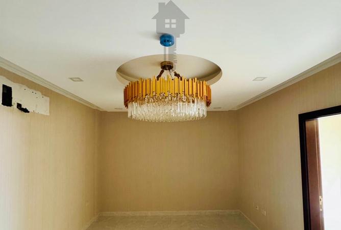 965437 - Property Image 2