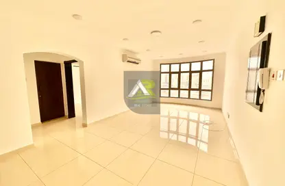 Office Space - Studio - 2 Bathrooms for rent in Seef - Capital Governorate