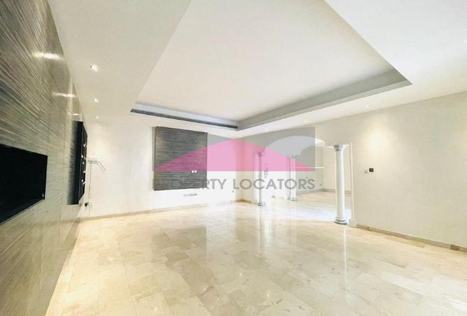 957529 - Property Image 2