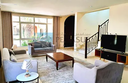 Villa - 5 Bedrooms - 5 Bathrooms for rent in Al Jasra - Northern Governorate