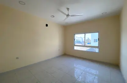 Apartment - 3 Bedrooms - 2 Bathrooms for rent in Tubli - Central Governorate