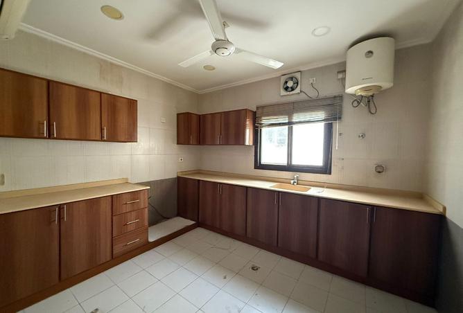 992368 - Property Image 2