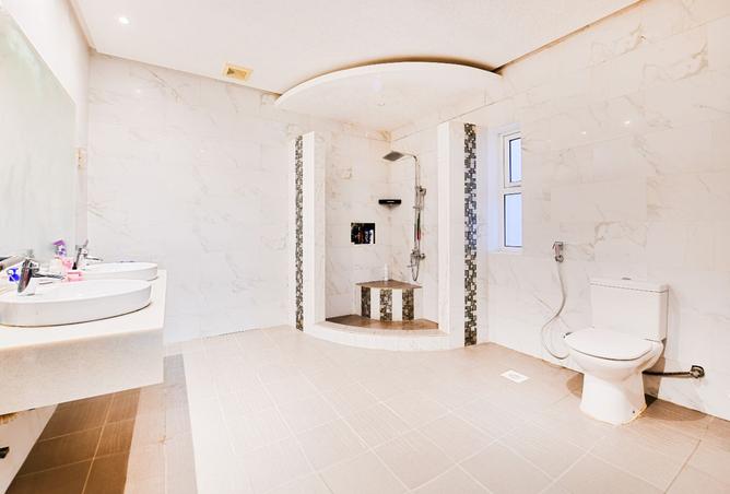 962210 - Property Image 3