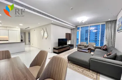 Apartment - 3 Bedrooms - 3 Bathrooms for rent in Al Juffair - Capital Governorate