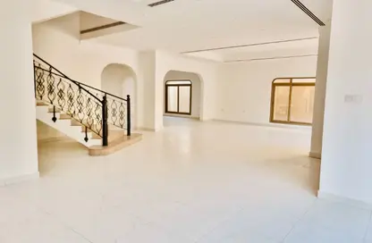 Villa - 4 Bedrooms - 4 Bathrooms for rent in Saar - Northern Governorate