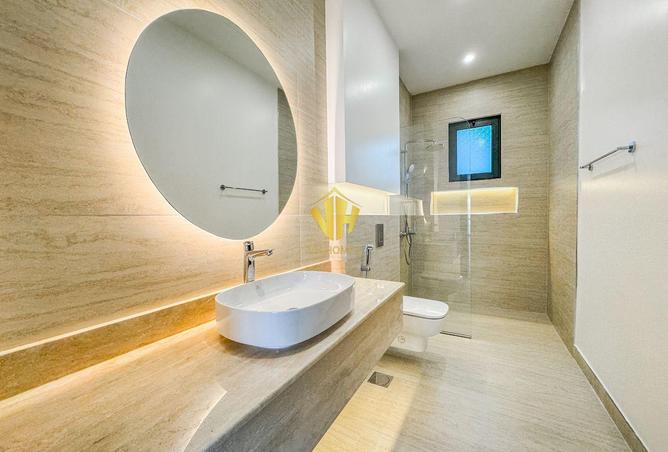 988689 - Property Image 3