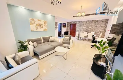 Apartment - 2 Bedrooms - 2 Bathrooms for rent in Al Juffair - Capital Governorate