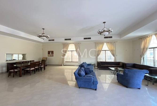 987663 - Property Main Image