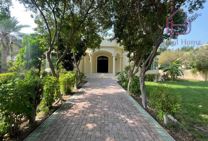 983875 - Property Image 2