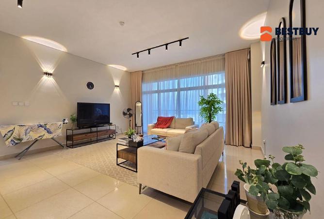 953510 - Property Image 2