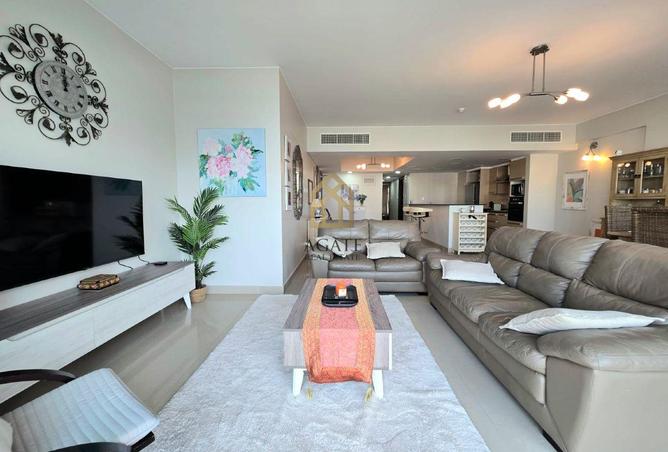 965201 - Property Image 2