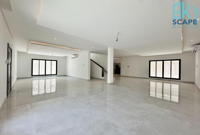 957376 - Property Image 2