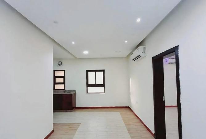 990466 - Property Main Image