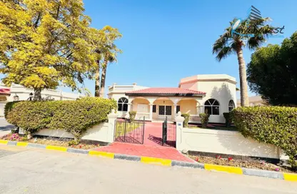 Villa - 4 Bedrooms - 4 Bathrooms for rent in Janabiya - Northern Governorate