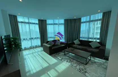 Apartment - 2 Bedrooms - 2 Bathrooms for rent in Al Juffair - Capital Governorate