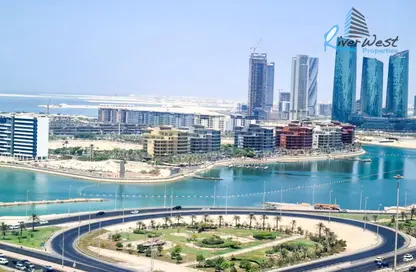 Apartment - 3 Bedrooms - 4 Bathrooms for rent in Abraj Al Lulu - Manama - Capital Governorate